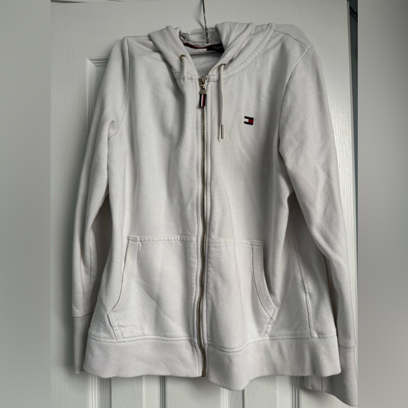 Tommy Hilfiger White Zip-Up Hoodie
No tags, fits like a youth large - Picture 1 of 4
